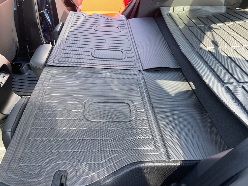 Subaru Crosstrek – 2023+ – G6X Series – 3D/5D All Weather Boot Liner + Seatback Cover Mat – Right Hand Drive