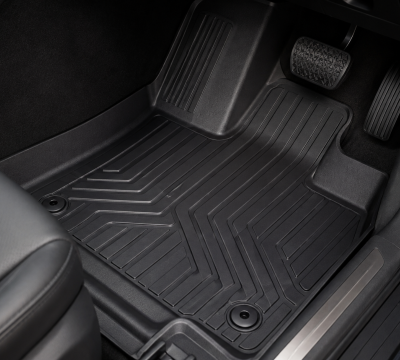 5 Warning Signs It’s Time to Replace Your Car Floor Liners