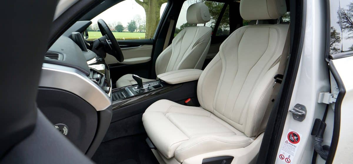 Top-Rated Honda CR-V Floor Mats for Wet and Muddy Conditions