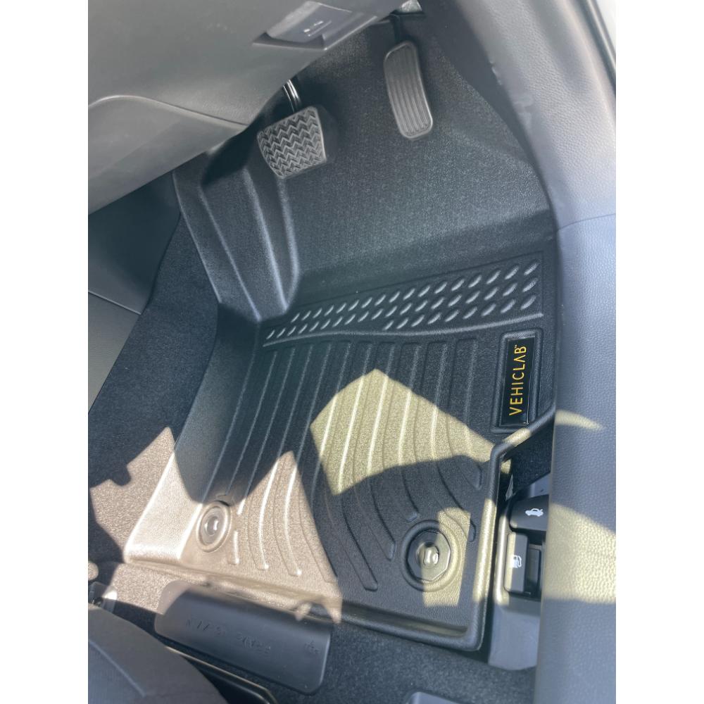 for Toyota Corolla – 2018-2025 – HYBRID / HEV SEDAN (ONLY) – ZWE211R – 3D/5D All Weather Car Floor Mats – Right Hand Drive
